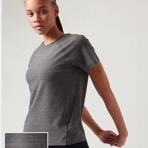 ATHLETA Ultimate Train Textured Tee Shirt Top NWT SZ Small